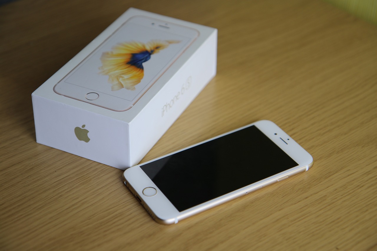 苹果iPhone 4，重新定义智能手机的经典之作