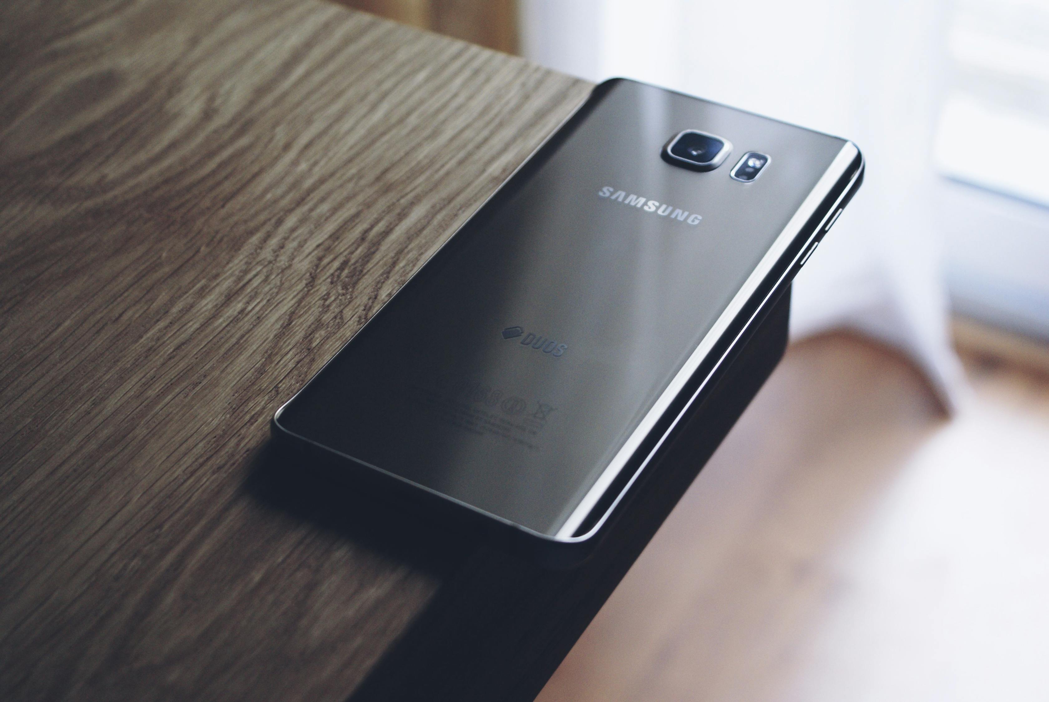 三星Galaxy S III i8552，一部经典的智能手机